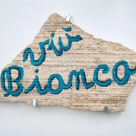 Viu Bianca, Prázdninový dům *